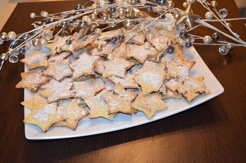 Migdałowe gwiazdki z żurawiną Migdałowe gwiazdki z żurawiną