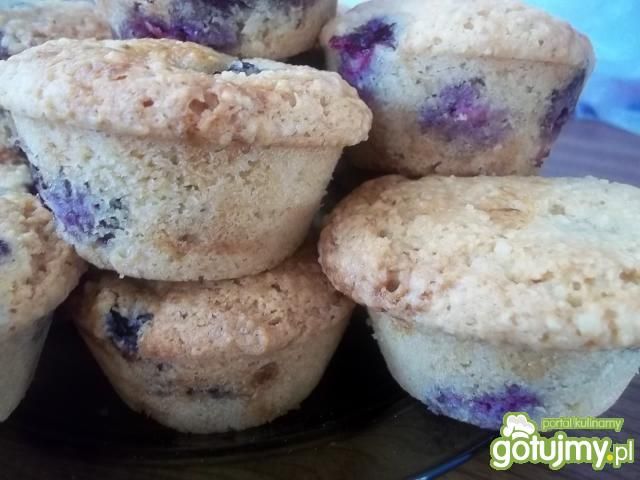 Migdałowe muffinki z borówką amerykańską