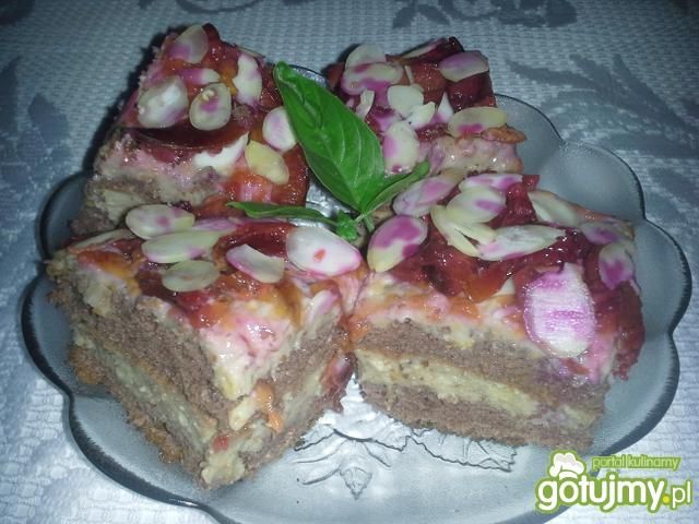 Migdałowe ze śliwkami Migdałowe ze śliwkami
