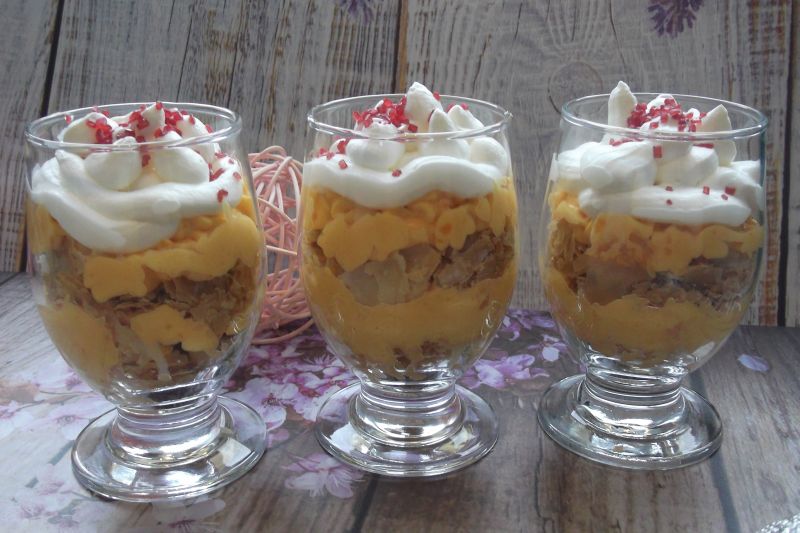 Mille-feuille w  pucharkach