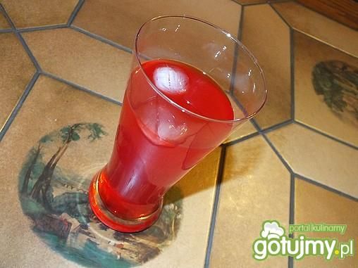 Miłosne upojenie - walentynkowy drink Miłosne upojenie - walentynkowy drink