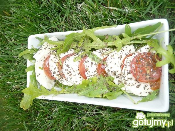 mini caprese mini caprese