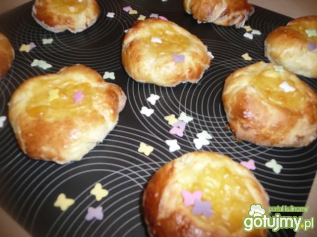 Mini drożdżówki z budyniem