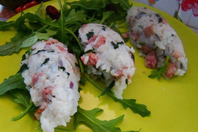 Mini gołąbki bez kapusty z żurawiną 