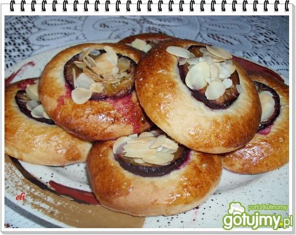 Mini kołoczki Eli ze śliwkami Mini kołoczki Eli ze śliwkami