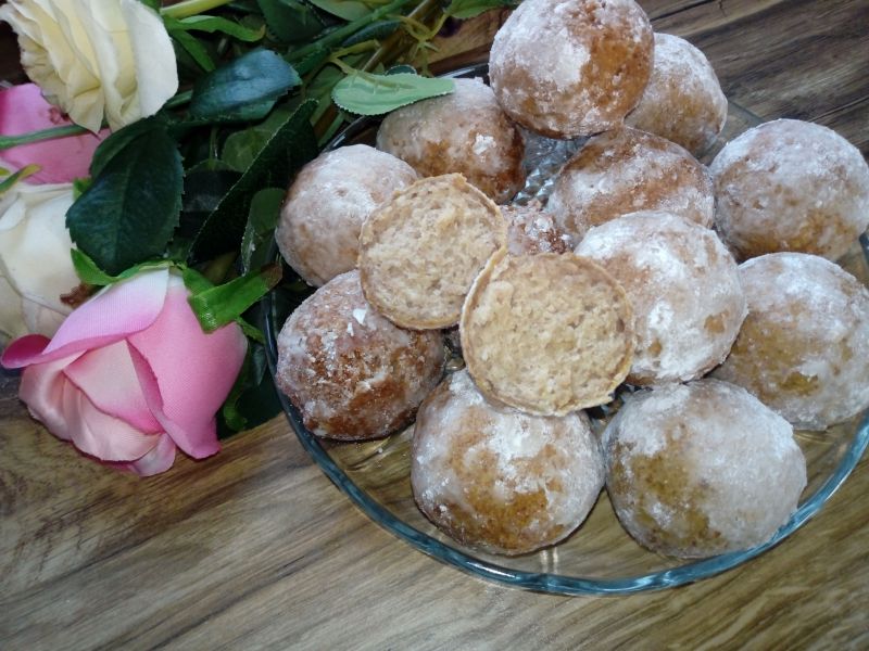 Mini pączki czekoladowe Mini pączki czekoladowe