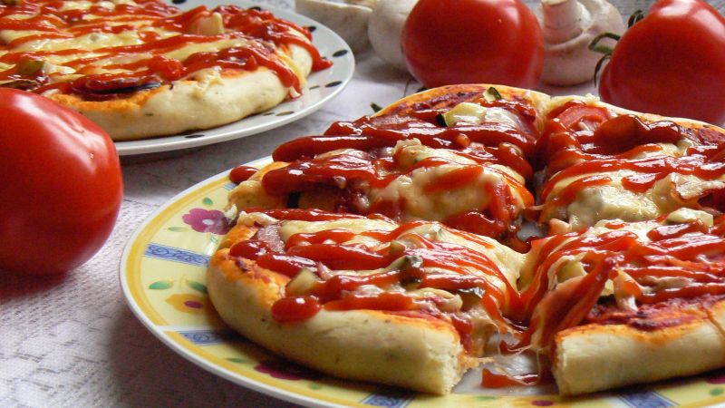 Mini pizza pełna smaku i koloru