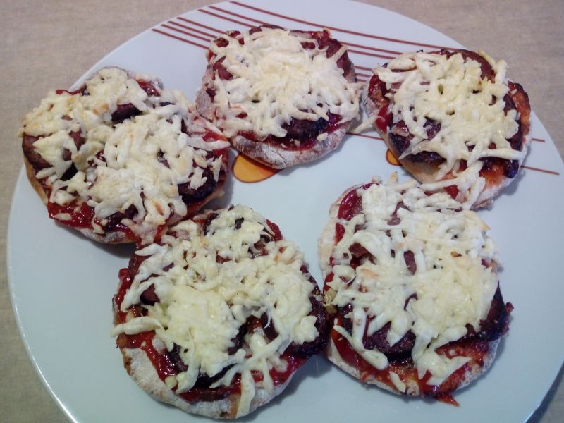 Mini pizze ziemniaczane Mini pizze ziemniaczane