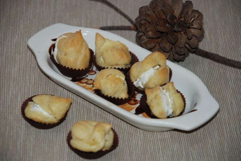 Mini ptysie z serkiem kremowym