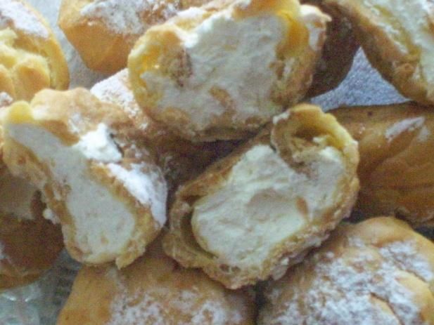 Mini ptysie z twarożkiem Mini ptysie z twarożkiem