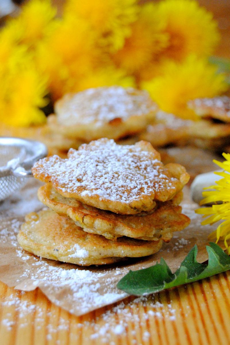 Mini racuszki z mniszkiem  Mini racuszki z mniszkiem