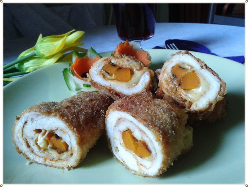 Mini roladki z grillowaną dynią i serem Mini roladki z grillowaną dynią i serem