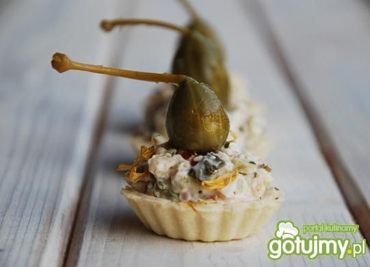 Mini tartaletki z wędzonym pstrągiem Mini tartaletki z wędzonym pstrągiem