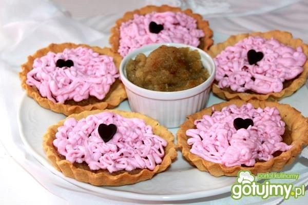 Mini tarty z gruszką i malinami  Mini tarty z gruszką i malinami