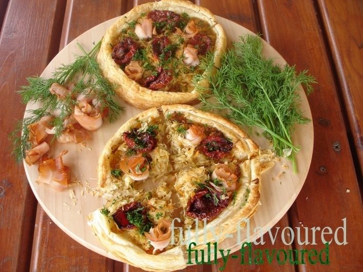 Mini tarty z kiszoną kapustą