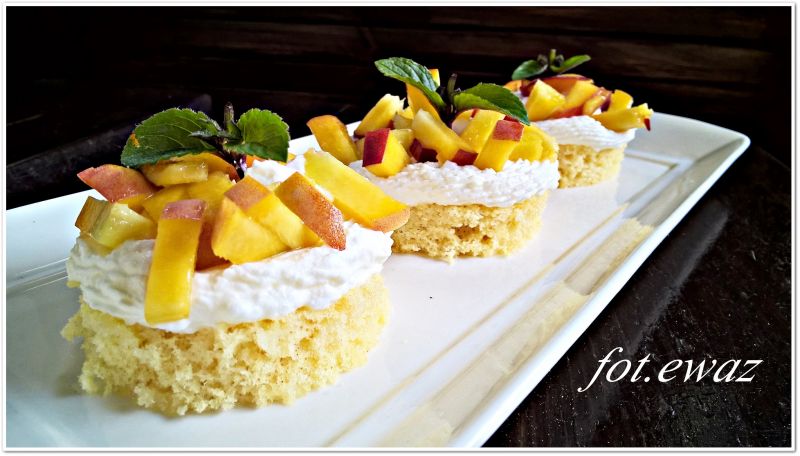 Mini torciki brzoskwiniowe