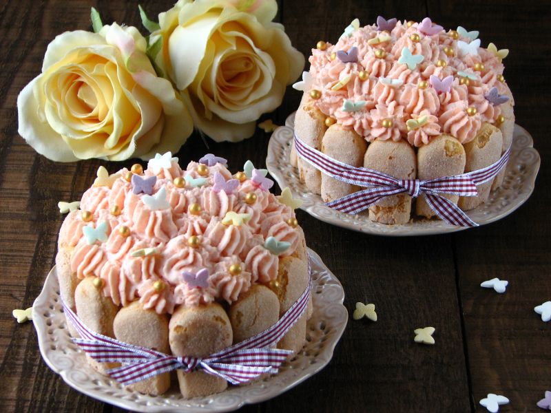 Mini torciki śmietankowo- truskawkowe