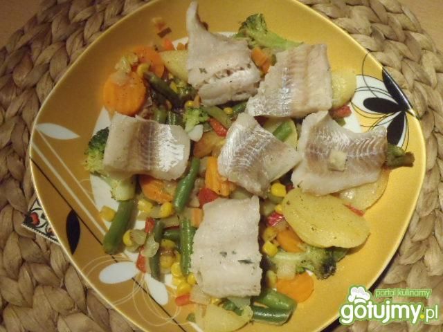 Mintaj gotowany Mintaj gotowany