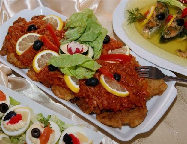 Mintaj smażony z warzywami i melonem Mintaj smażony z warzywami i melonem