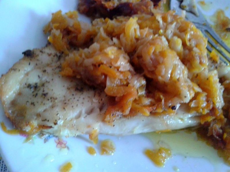 Mintaj zapiekany w jarzynach