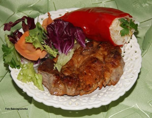 Miodowa karkówka z patelni grilowej :