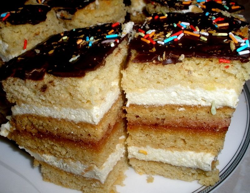 Miodownik z dżemem  Miodownik z dżemem