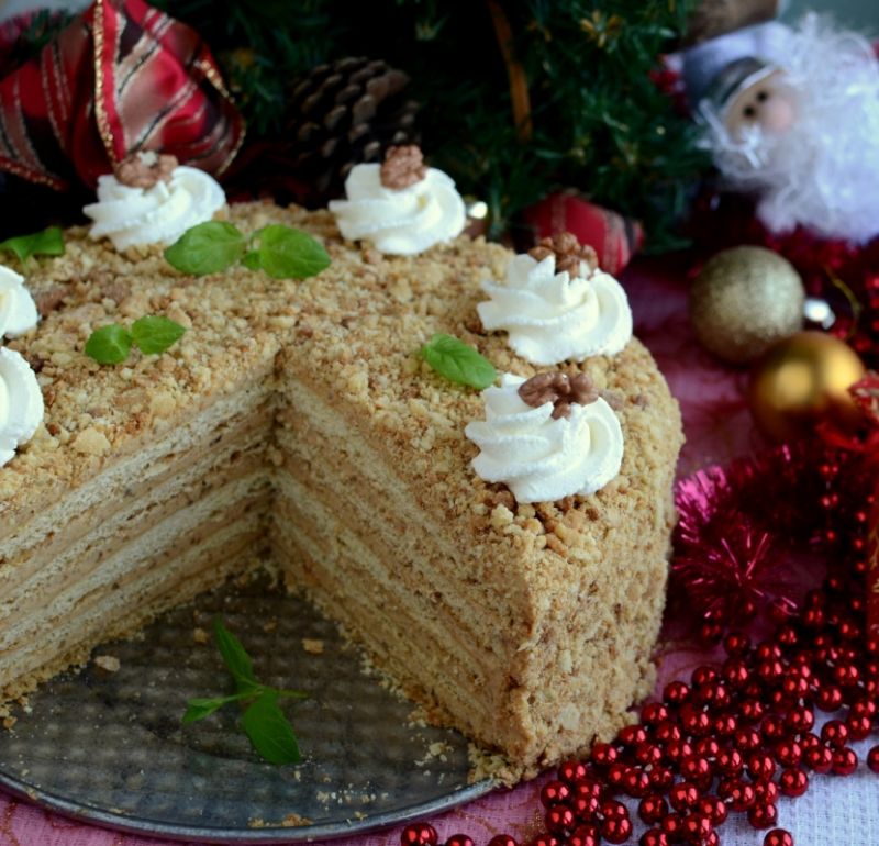 Miodownik z kremem orzechowym