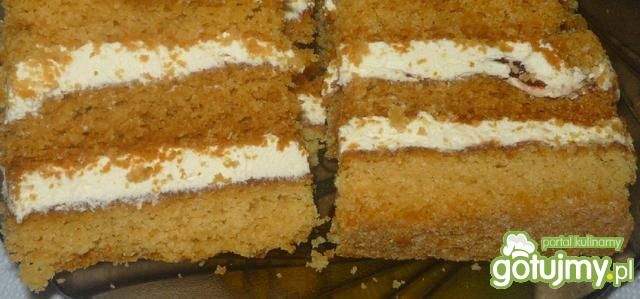 Miodownik z masą śmietankową Miodownik z masą śmietankową