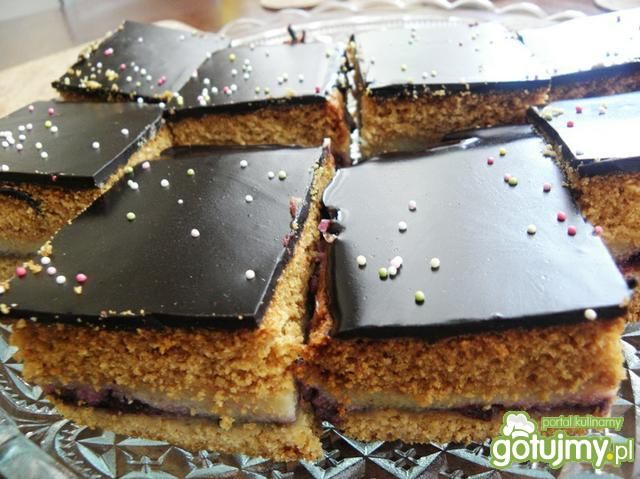 Miodownik z nutką czarnej porzeczki. Miodownik z nutką czarnej porzeczki.