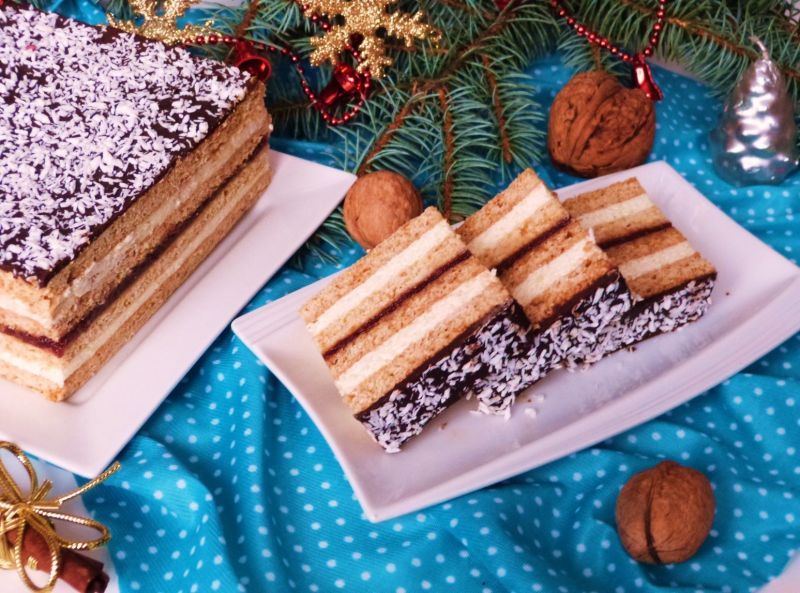 Miodownik z nutką kardamonu i kokosu