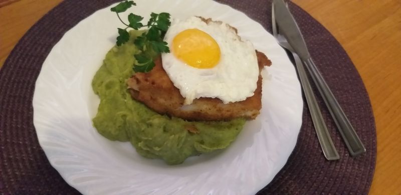 Miruna na brokułowo - ziemniaczanym puree