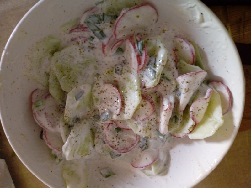 Mizeria ogórkowo - rzodkiewkowa Mizeria ogórkowo - rzodkiewkowa