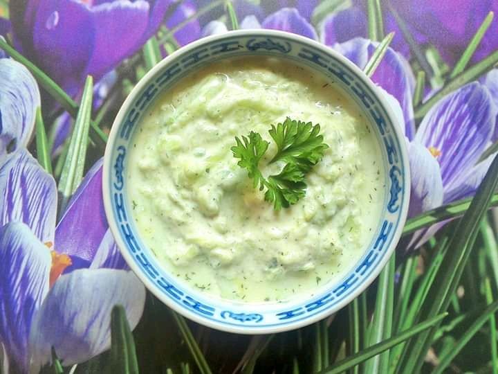 Mizeria z kwaśną śmietaną