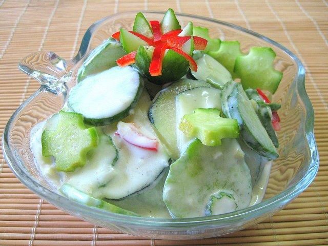 Mizeria z pepperoni Mizeria z pepperoni