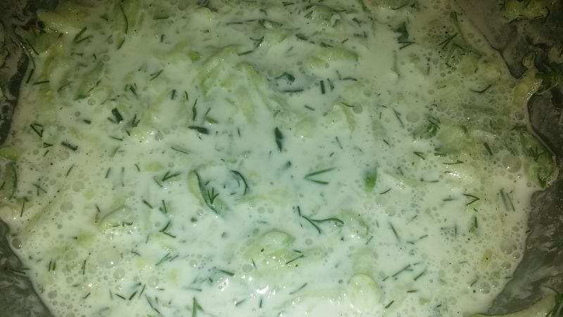 Mizeria z przyprawą tzatziki Mizeria z przyprawą tzatziki