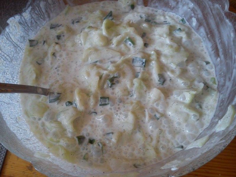 Mizeria ze szczypiorkiem