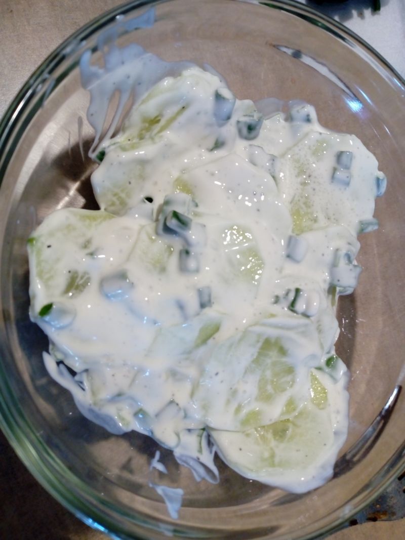 Mizeria ze szczypiorkiem