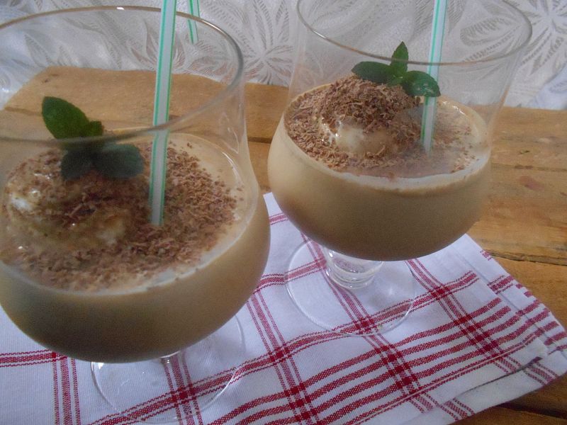 Mleczna mrożona kawa Mleczna mrożona kawa