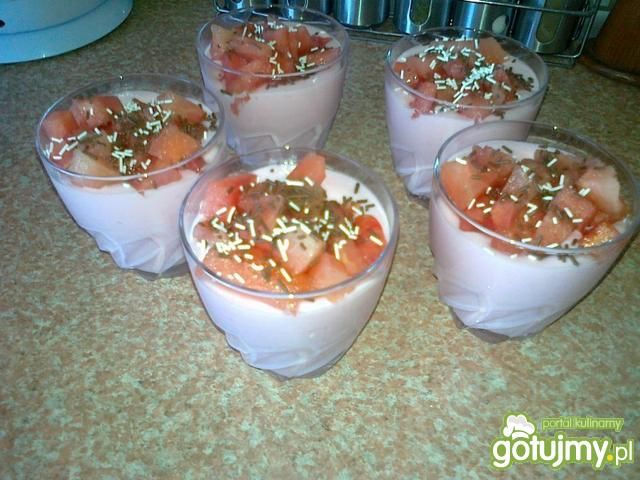 mleczna pianka z arbuzem