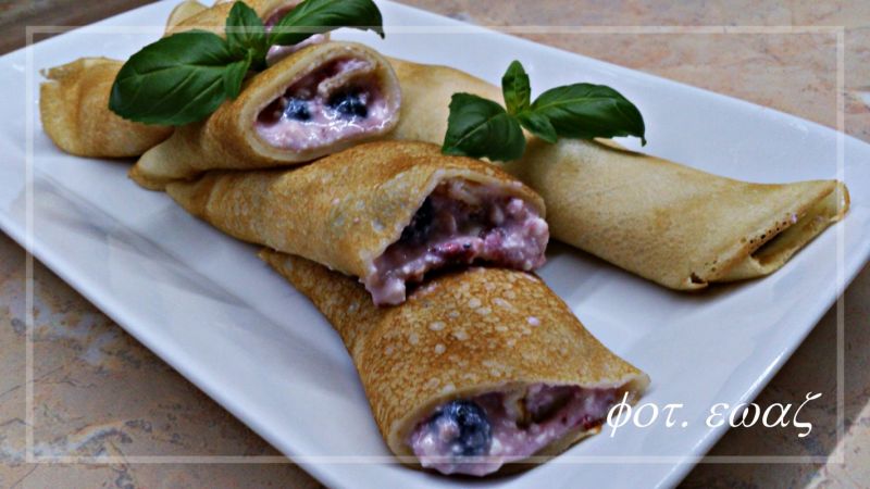 Mleczno jogurtowe naleśniki z serem i owocami