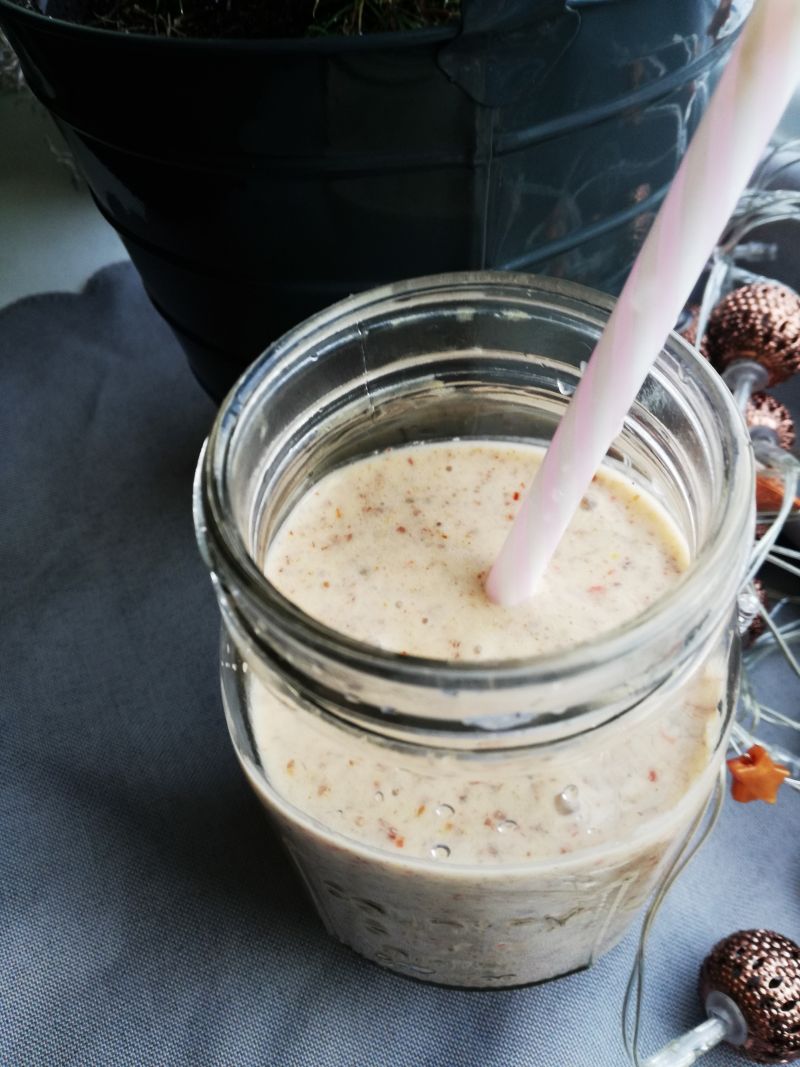 Mleczno-kokosowy fit koktajl