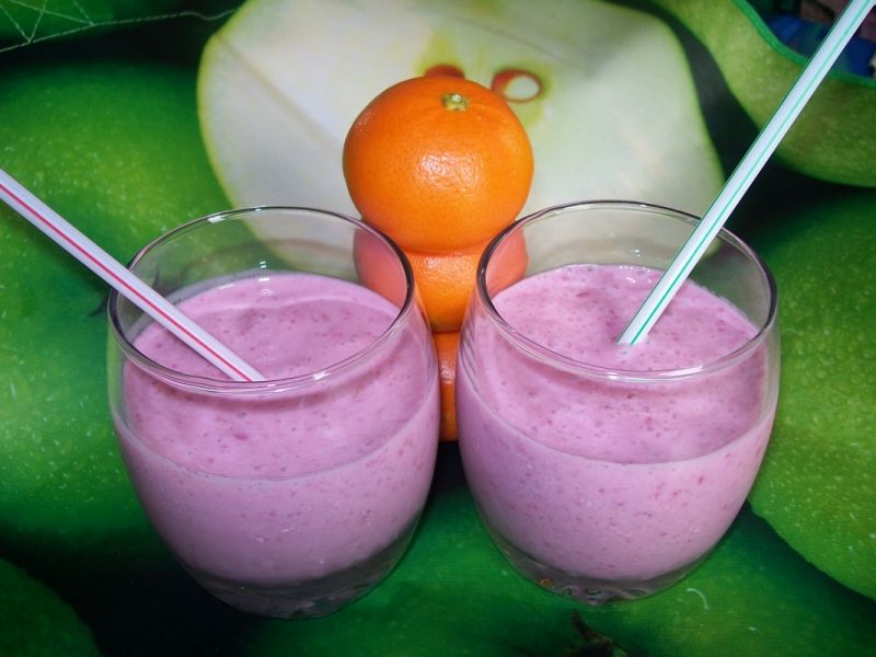 Mleczny koktail z owocami