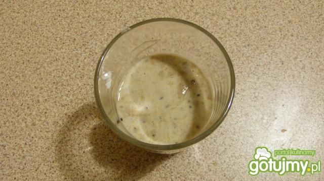 Mleczny koktajl kiwiowo-bannowy Mleczny koktajl kiwiowo-bannowy