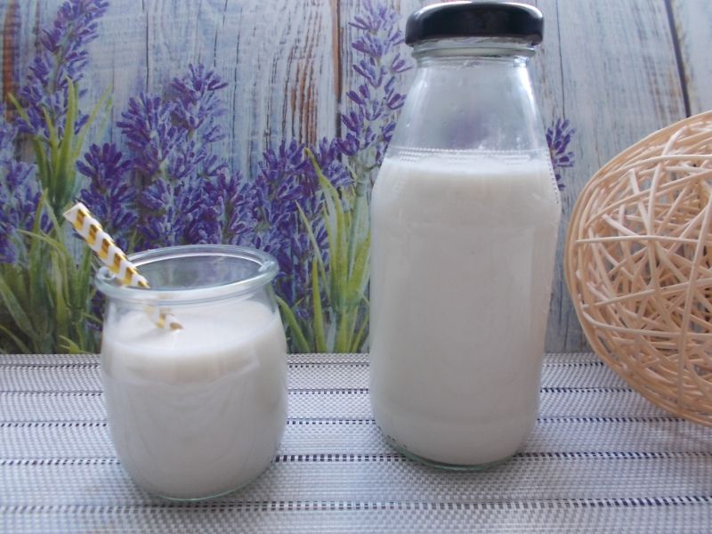 Mleko migdałowo-owsiane (napój roślinny)