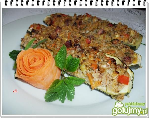 Młoda cukinia faszerowana Eli Młoda cukinia faszerowana Eli