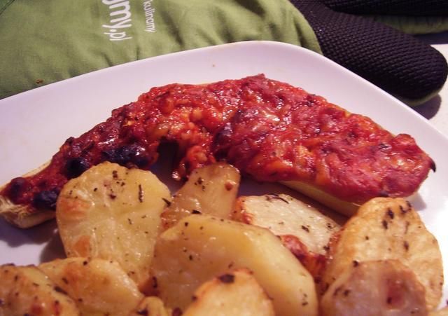 Młoda cukinia zapiekana. Młoda cukinia zapiekana.