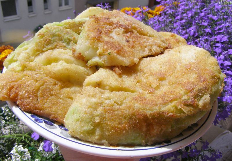 Młoda kapusta jak schabowy w panierce Młoda kapusta jak schabowy w panierce