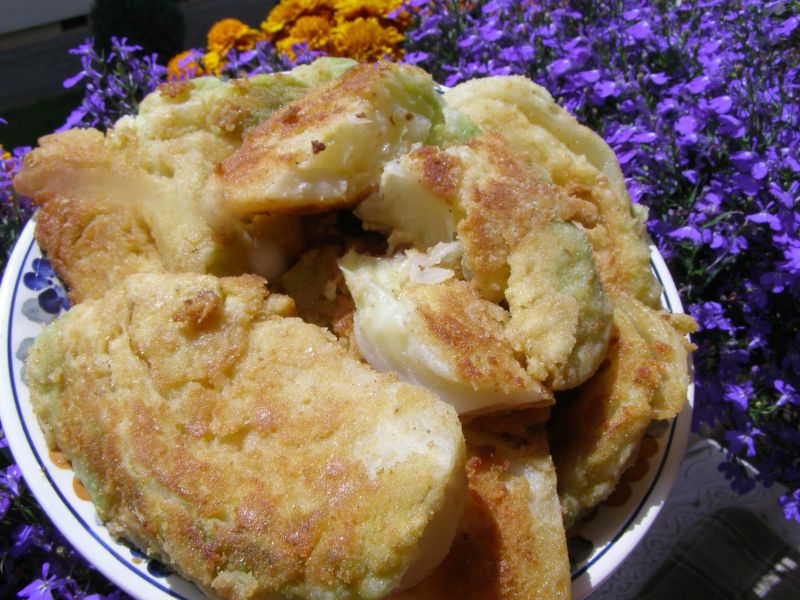 Młoda kapusta jak schabowy w panierce Młoda kapusta jak schabowy w panierce