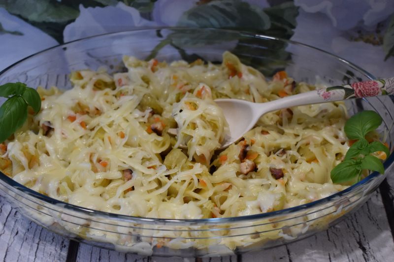 Młoda kapusta w muszelkach. Młoda kapusta w muszelkach.