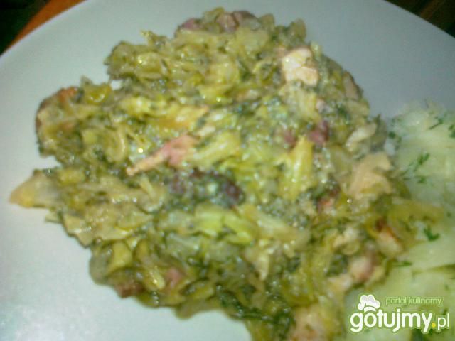 Młoda kapusta z boczkiem i koperkiem Młoda kapusta z boczkiem i koperkiem